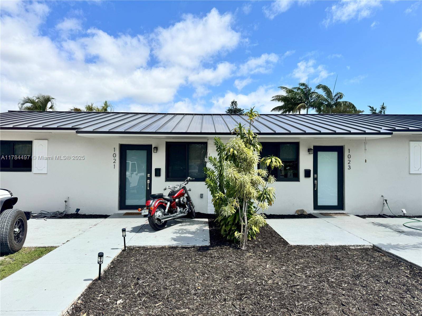 Biscayne Park, FL 33161,1021 NE 110th St