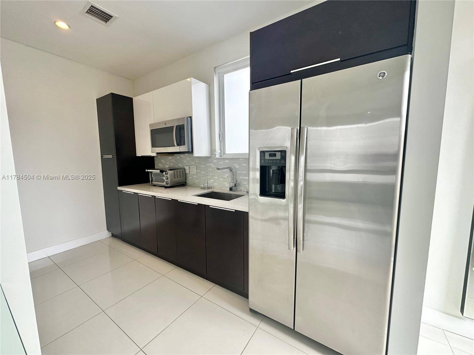 Doral, FL 33178,6423 NW 105th Ct #Studio