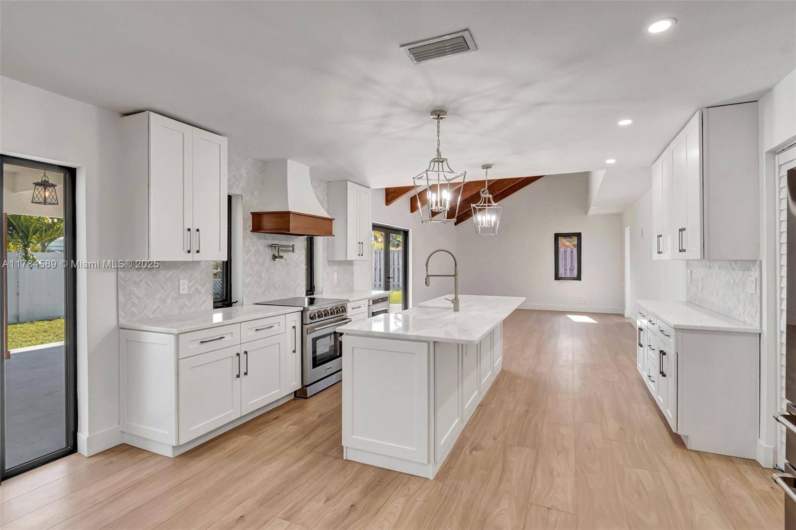 Deerfield Beach, FL 33441,1508 SE 13th St