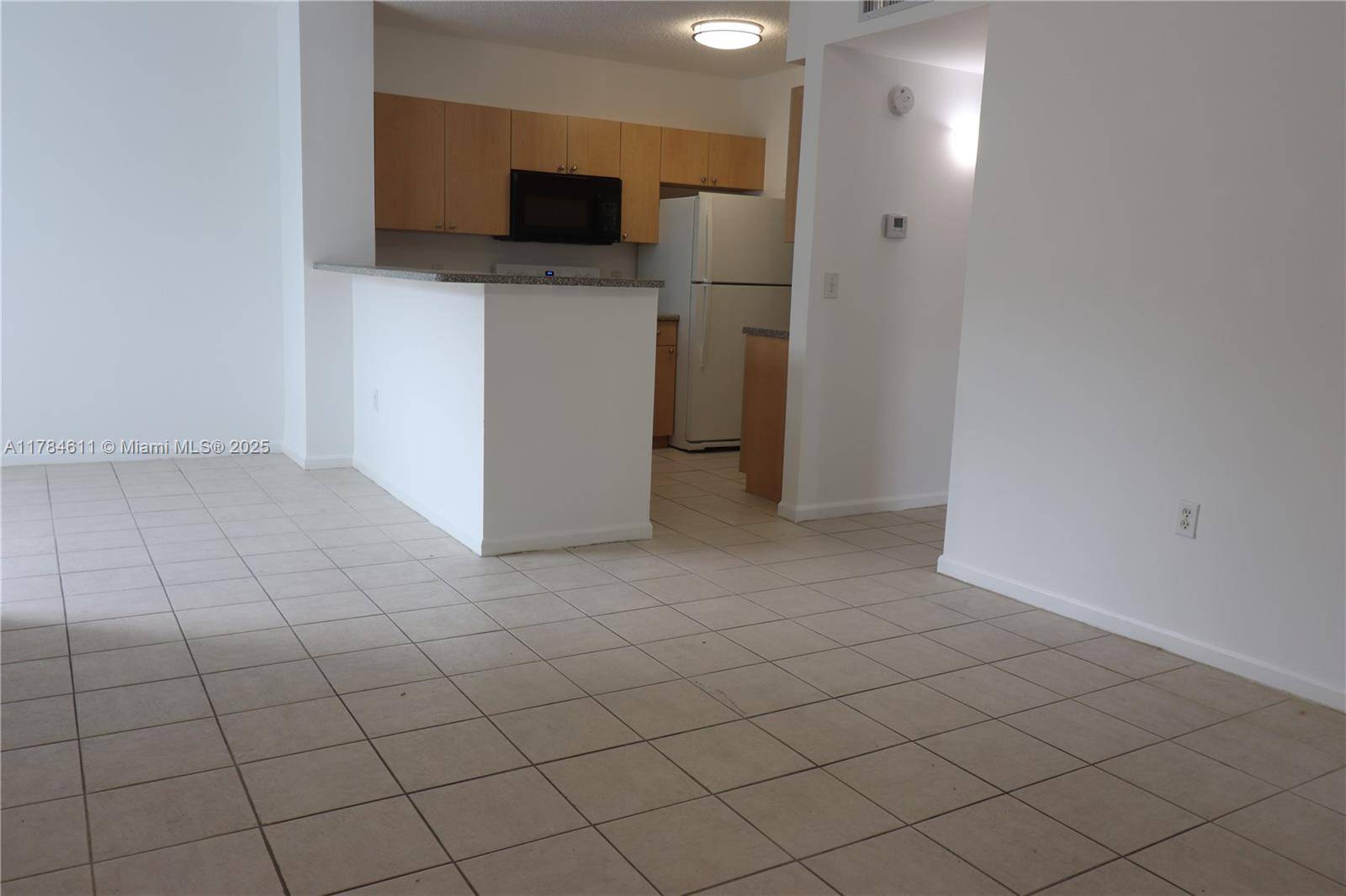 Tamarac, FL 33321,7920 N Nob Hill Rd #208
