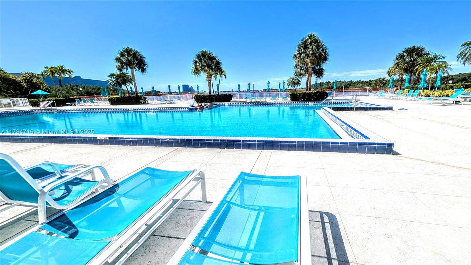 Sunny Isles Beach, FL 33160,300 Bayview Dr #206
