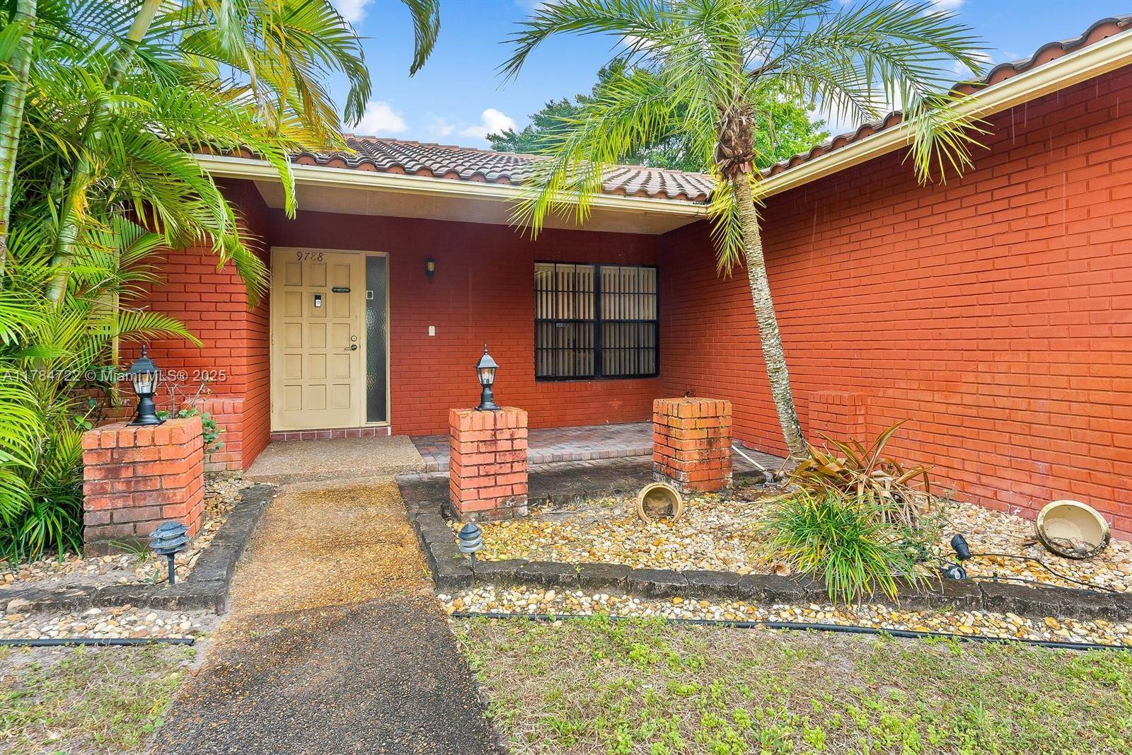 Coral Springs, FL 33071,Address not disclosed