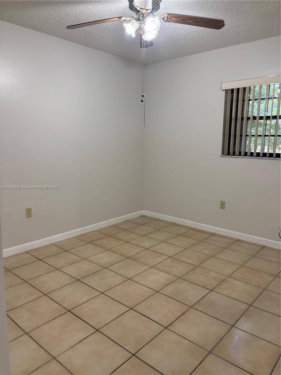Miami, FL 33144,995 SW 84th Ave #209