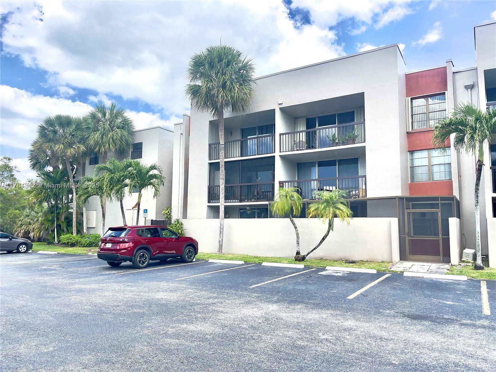 Miami, FL 33176,10815 SW 112th Ave #208