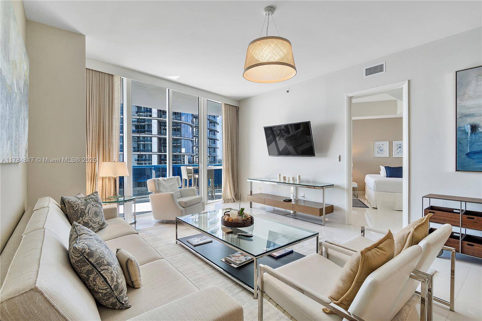 Sunny Isles Beach, FL 33160,15811 Collins Ave #1707
