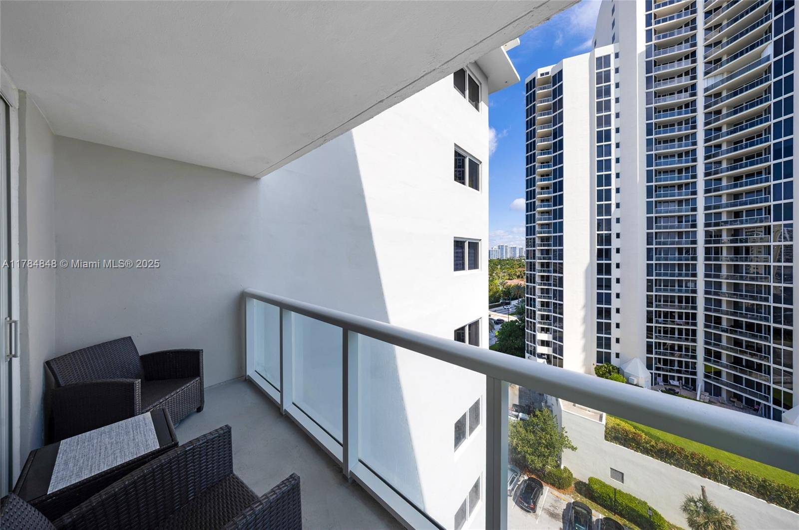 Sunny Isles Beach, FL 33160,19201 Collins Ave #925