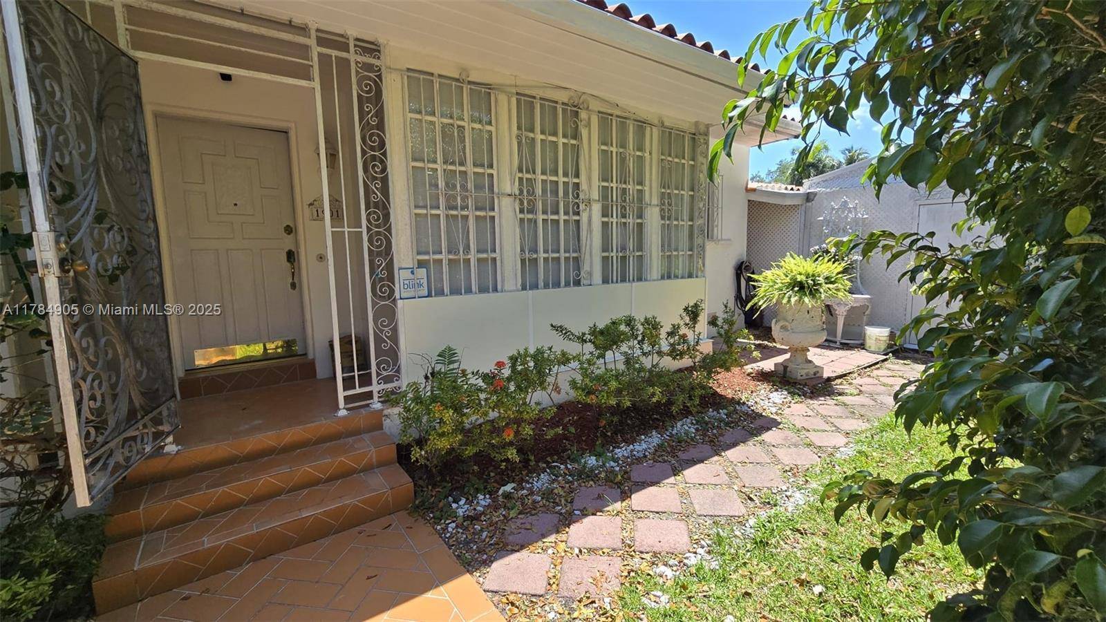Miami, FL 33129,1901 SW 2nd Ave