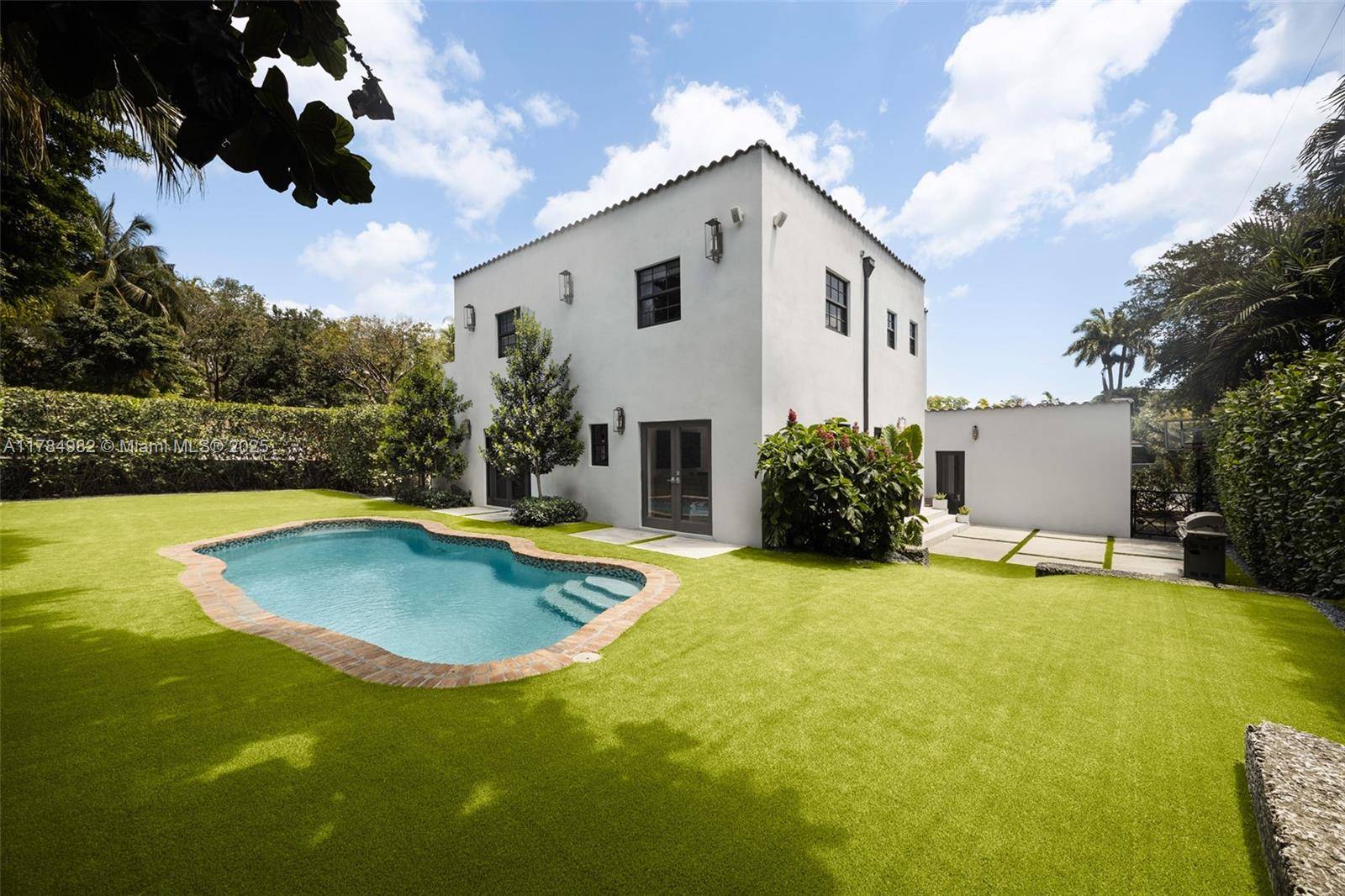 Coral Gables, FL 33133,120 Morningside Dr