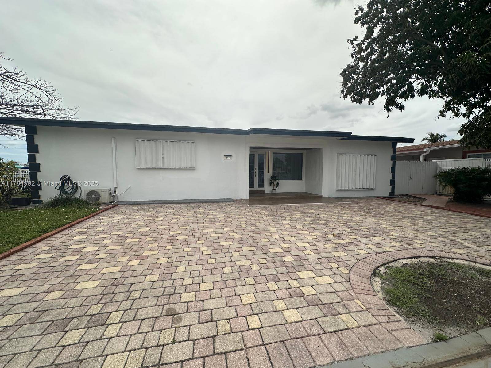 Hialeah, FL 33012,410 W 30th Pl