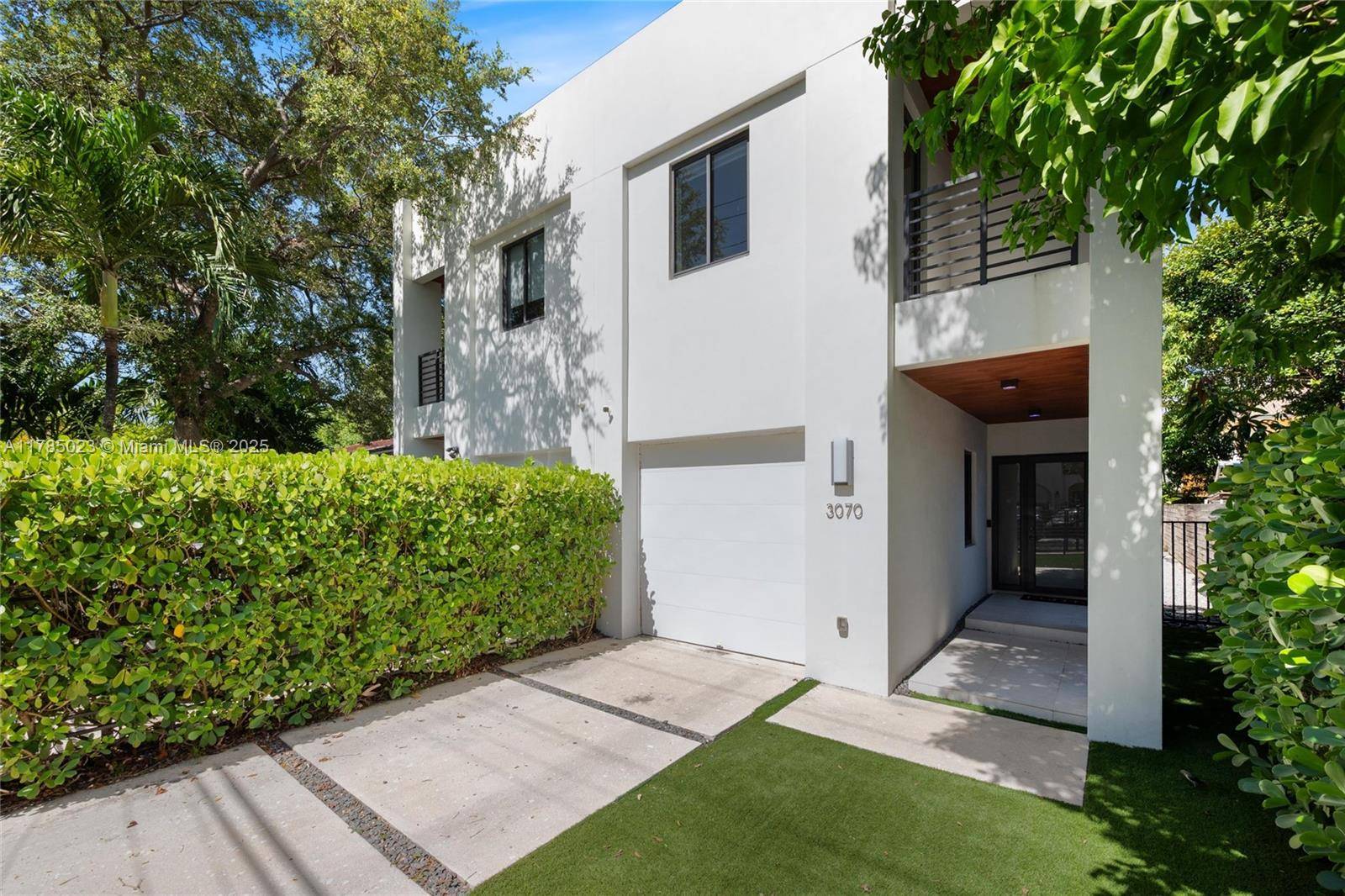 Coconut Grove, FL 33133,3070 Elizabeth St #3070