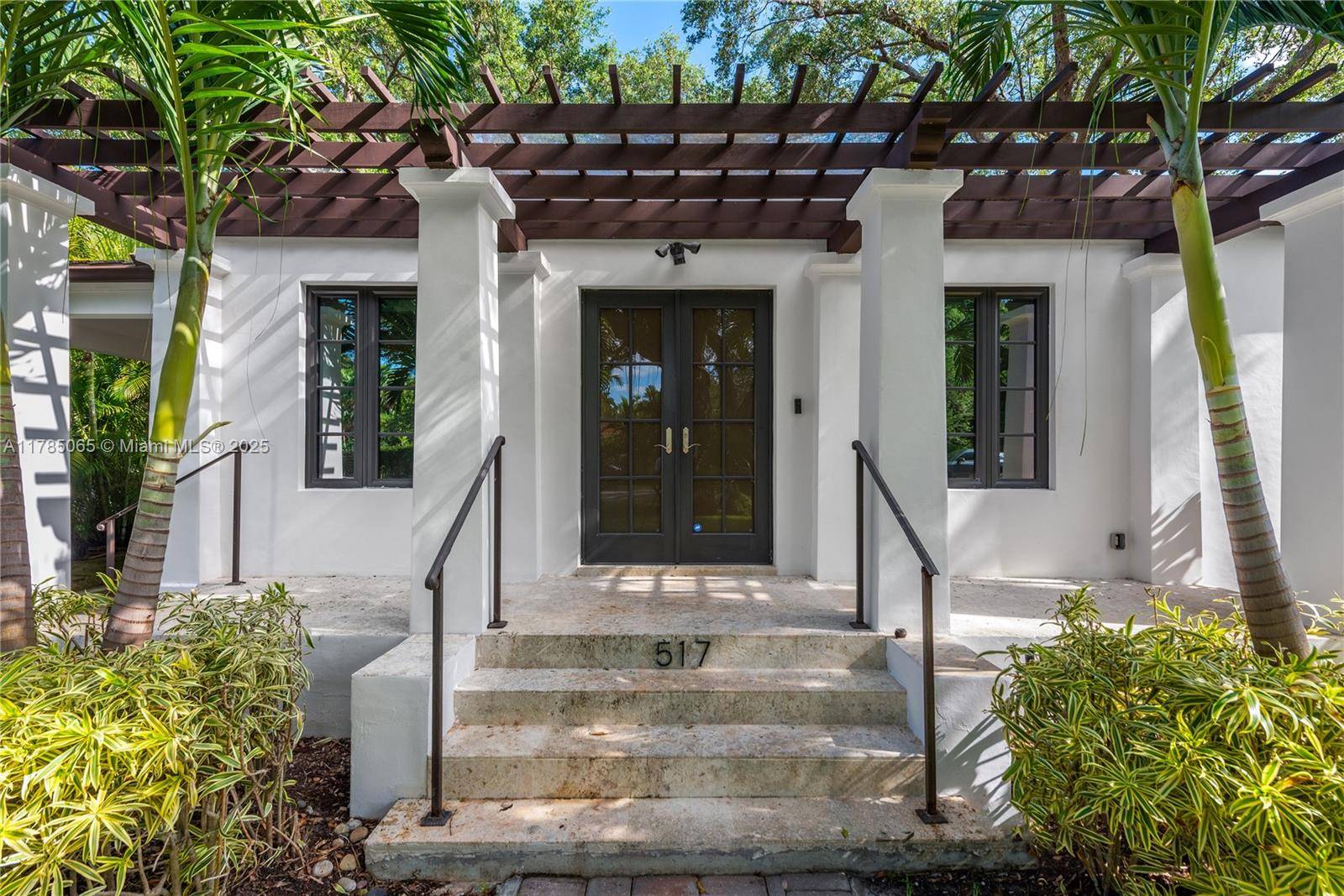 Coral Gables, FL 33146,517 Cadagua Ave