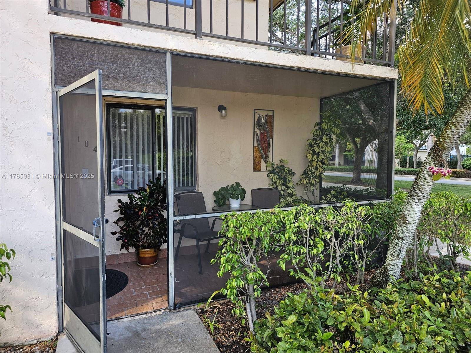 Weston, FL 33326,357 Lakeview Dr #104