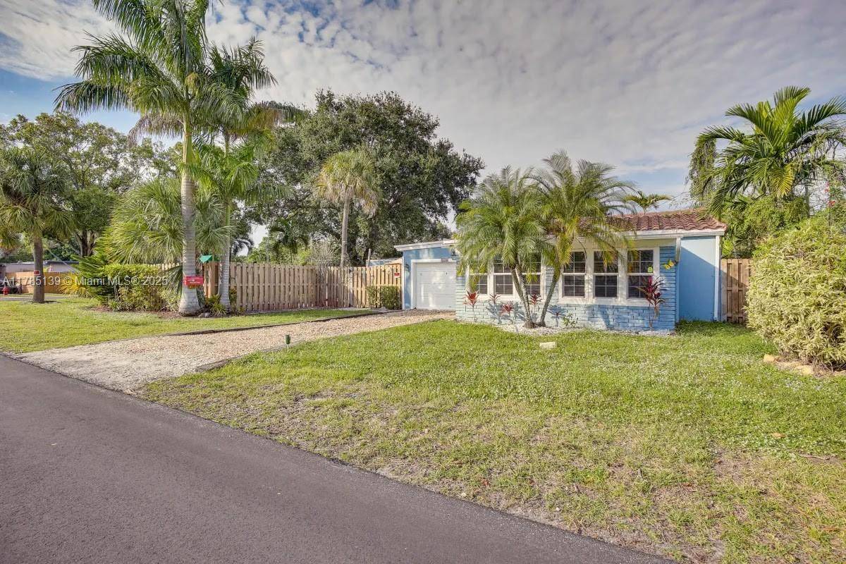 Fort Lauderdale, FL 33315,1237 SW 28th St