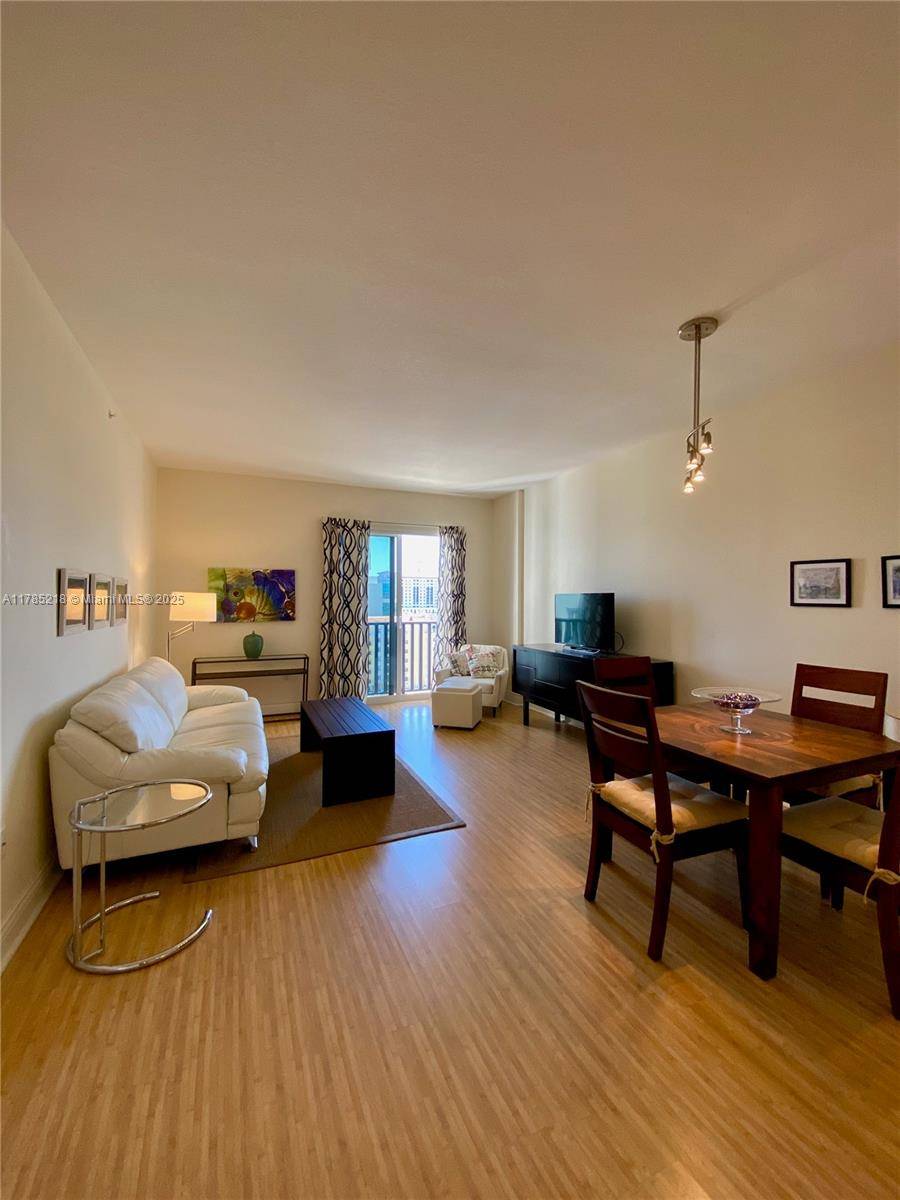 Coral Gables, FL 33134,10 Aragon Ave #1218