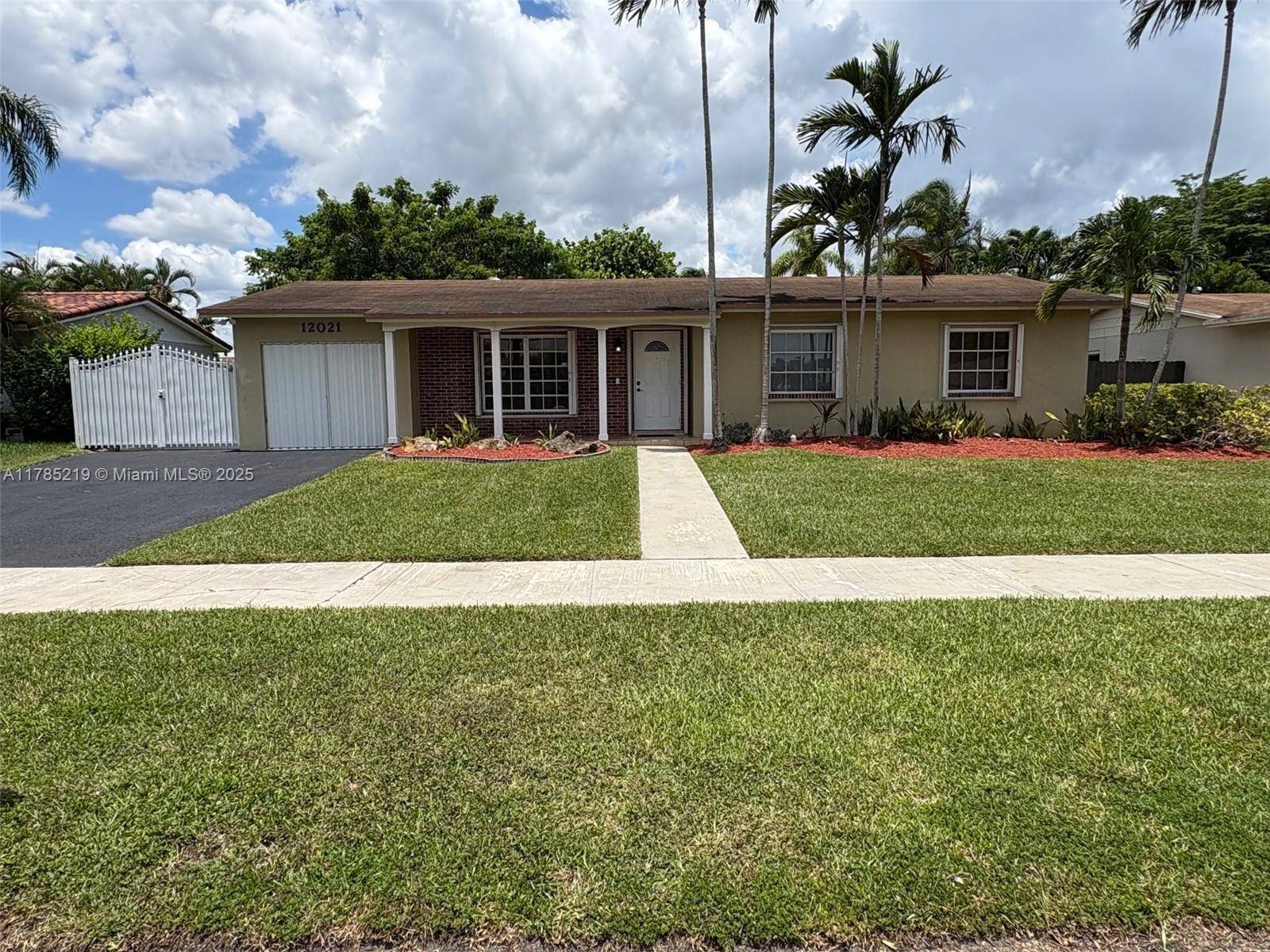 Miami, FL 33186,12021 SW 119th St