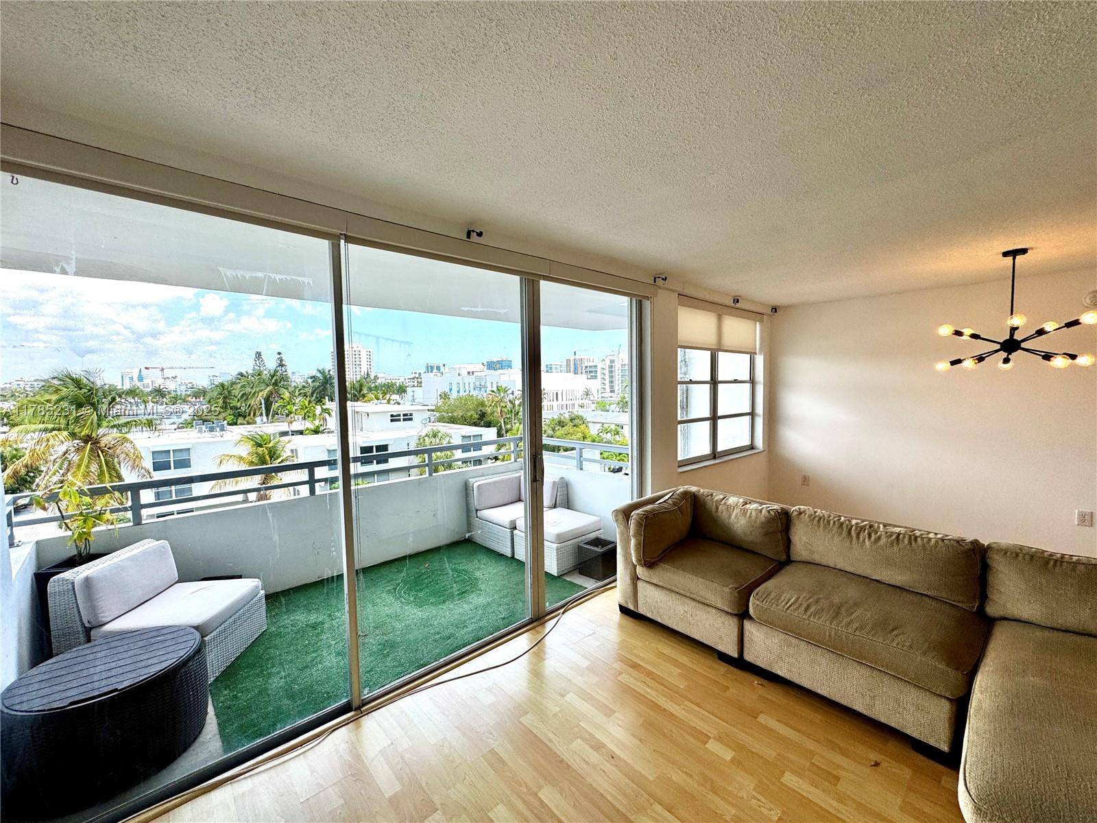 Bay Harbor Islands, FL 33154,1080 94th St #502