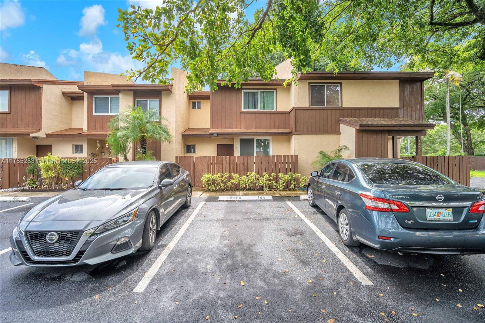 North Lauderdale, FL 33068,1359 Hampton Blvd