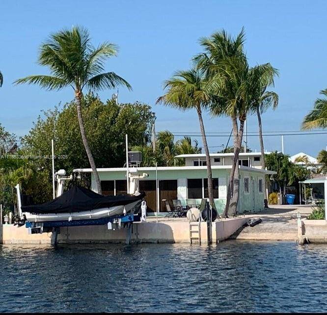 Islamorada, FL 33070,136 Gardenia St