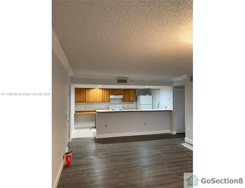 Tamarac, FL 33321,9905 Westwood Dr #12-3