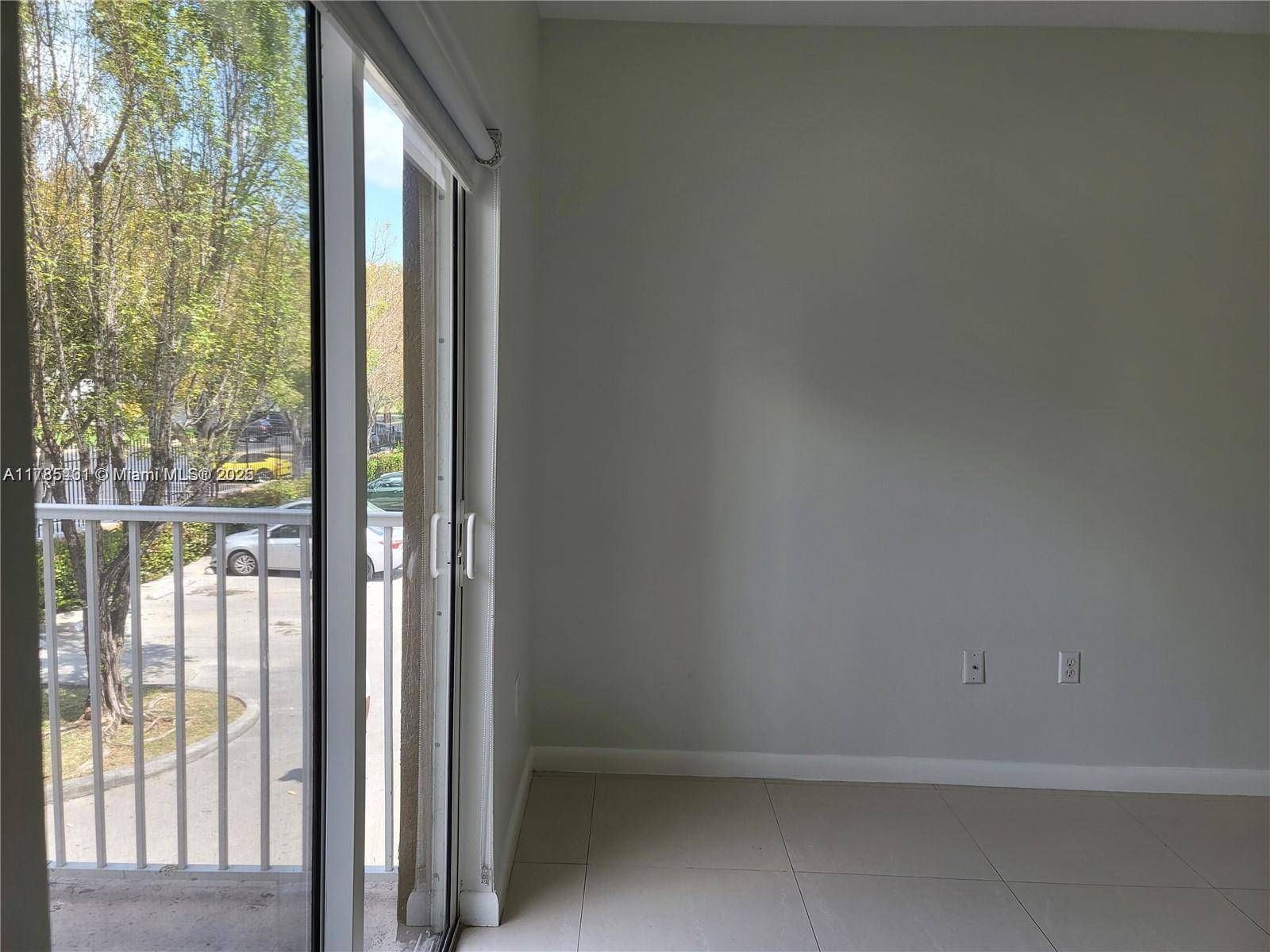 Cutler Bay, FL 33157,11060 SW 196th St #208