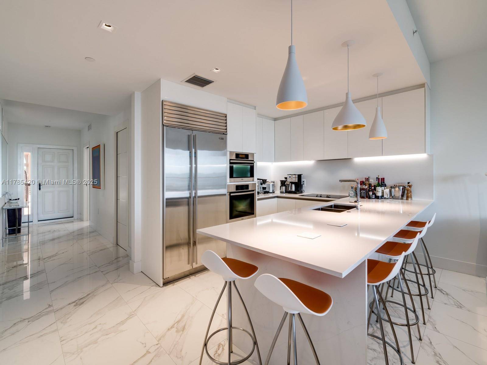 Miami Beach, FL 33109,19152 Fisher Island Dr #19152