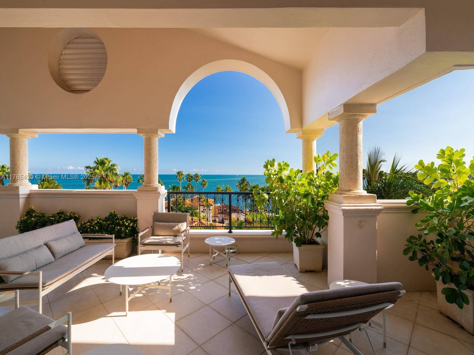 Miami Beach, FL 33109,19152 Fisher Island Dr #19152