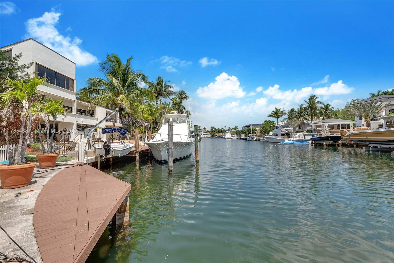 Coral Gables, FL 33156,695 Bella Vista Ave