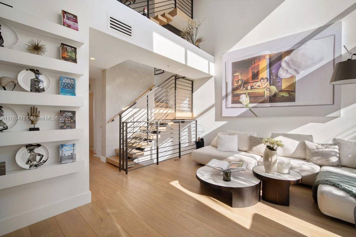 Miami Beach, FL 33141,65 N Shore Dr #31C