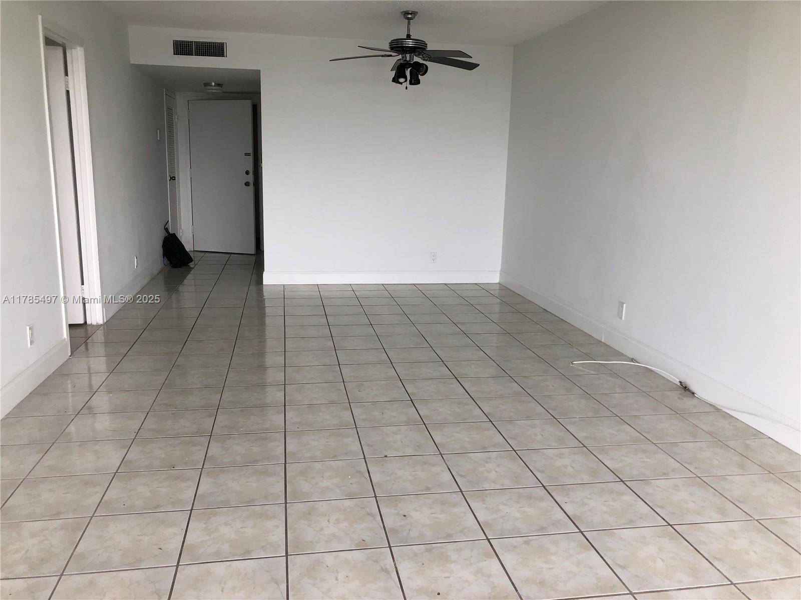 North Miami, FL 33181,2450 NE 135th St #408