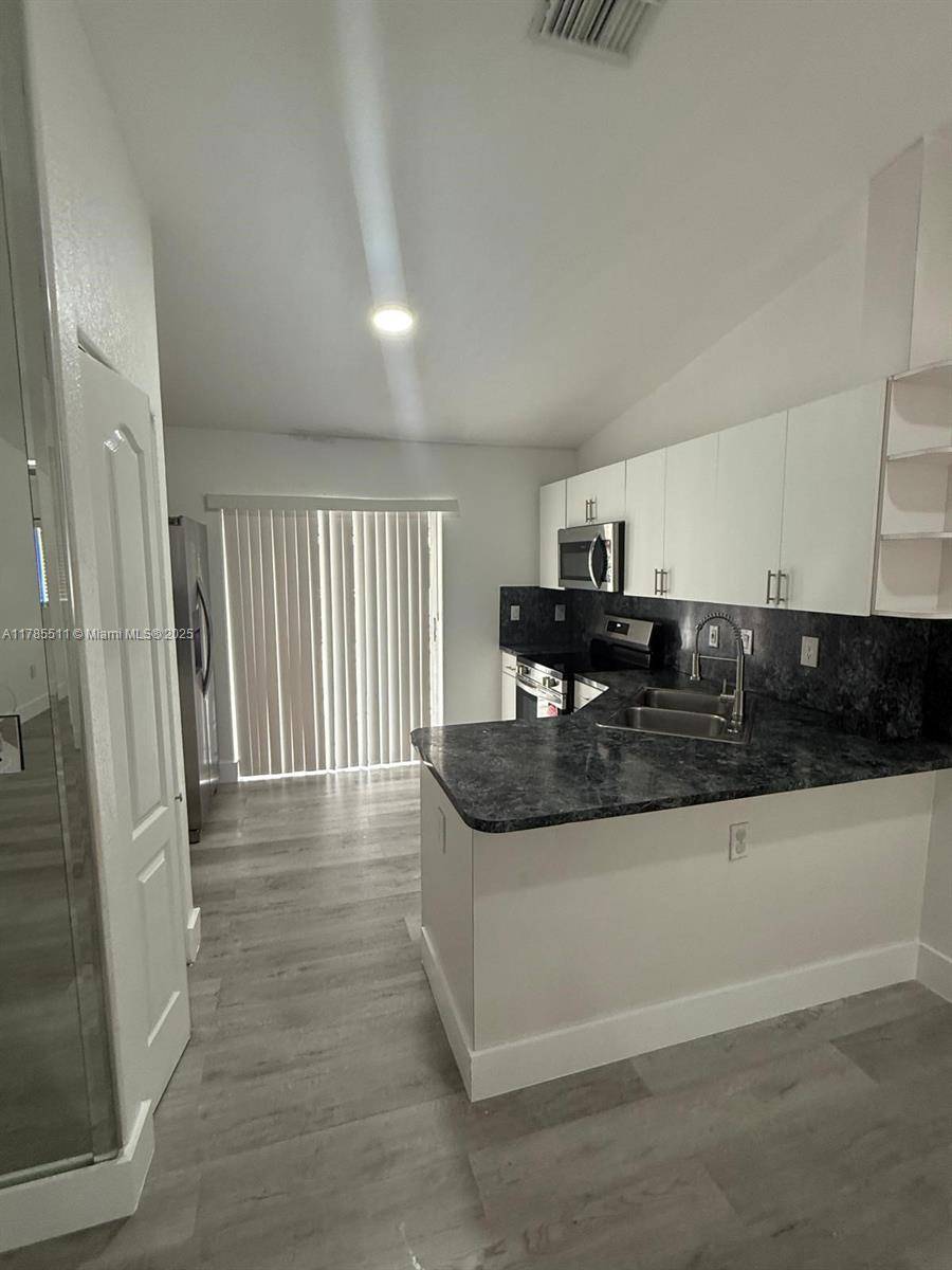 Hialeah Gardens, FL 33018,11053 W Okeechobee Rd #201