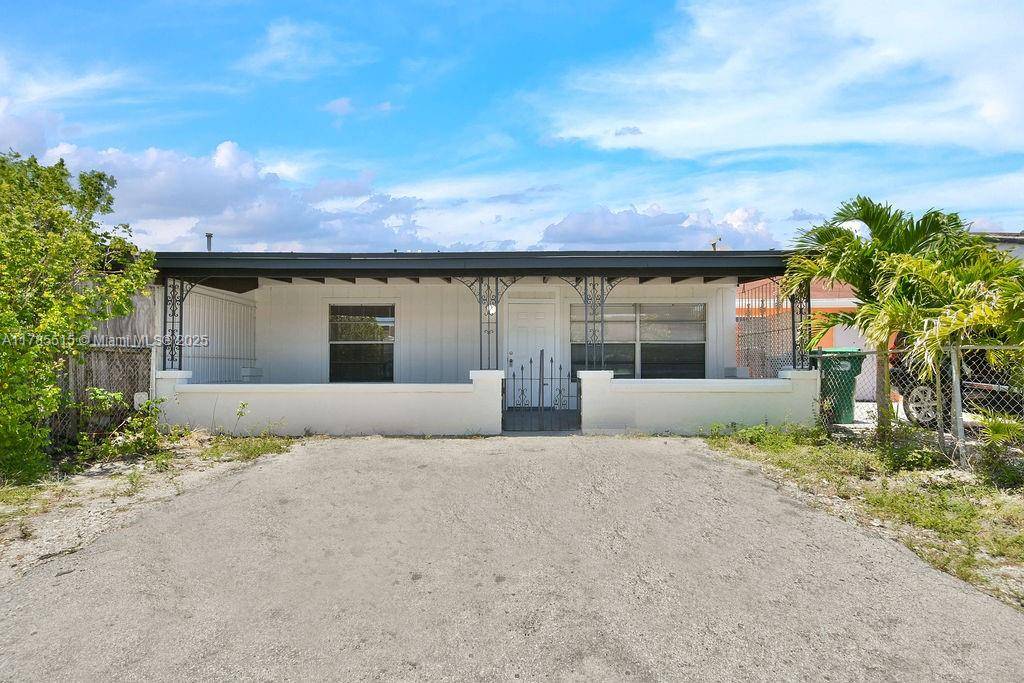 Miami Gardens, FL 33055,18947 NW 45th Ave #1