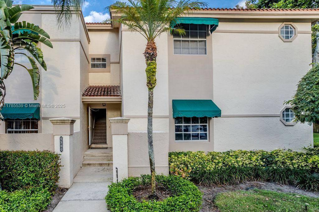 Boca Raton, FL 33433,6500 Via Regina #8