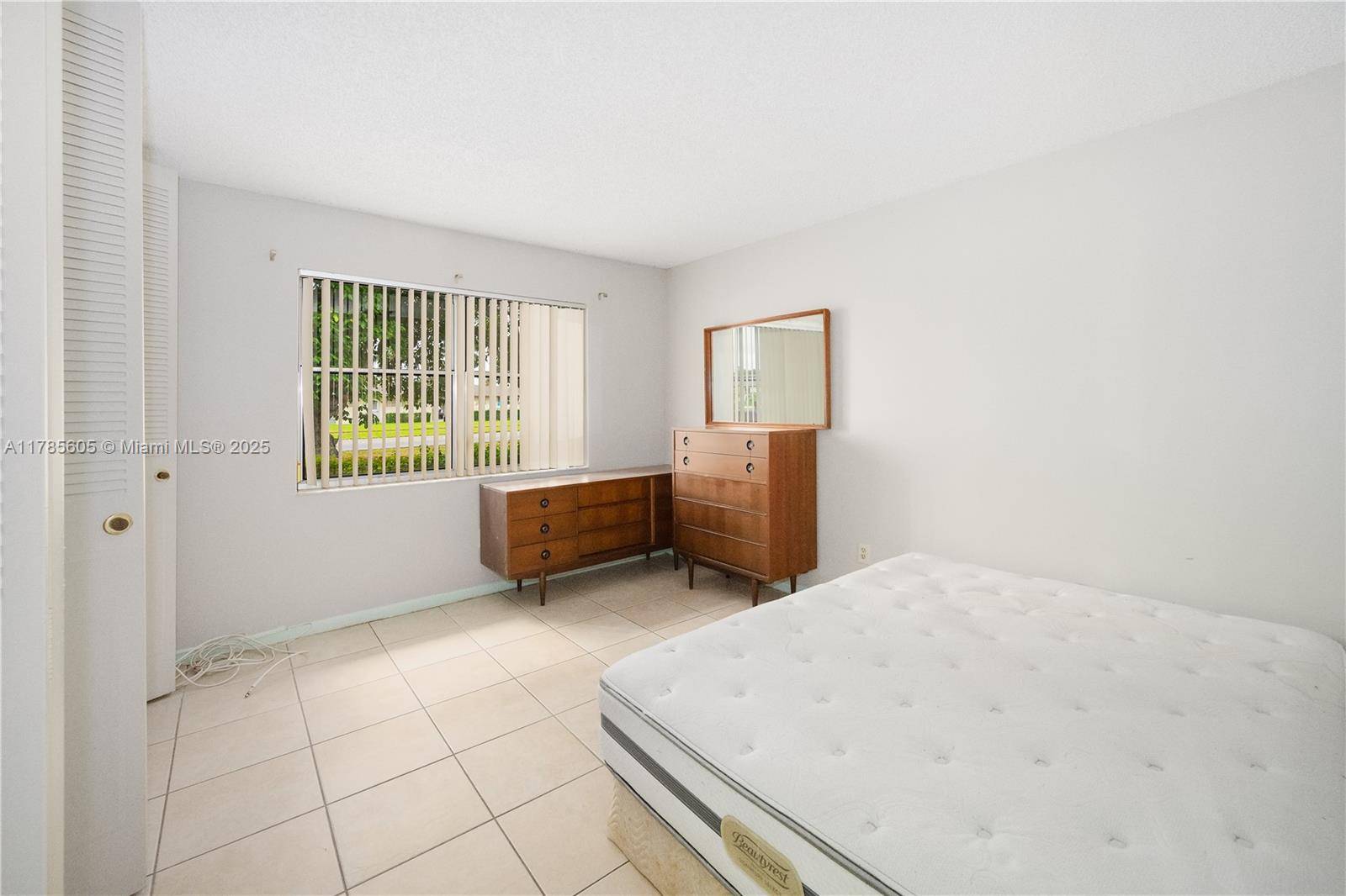 West Palm Beach, FL 33415,2679 Lakehaven Rd #2679