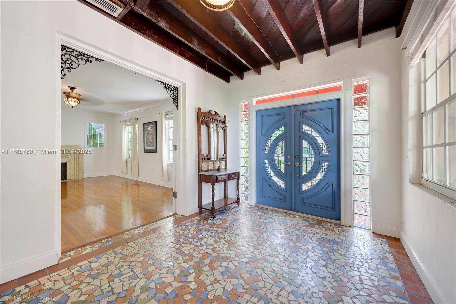 Coral Gables, FL 33134,423 Alcazar Ave