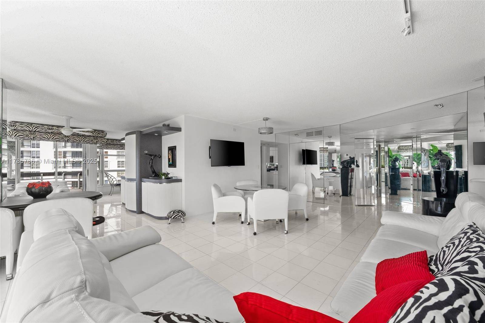 Aventura, FL 33180,19101 NE 36th Ct #807
