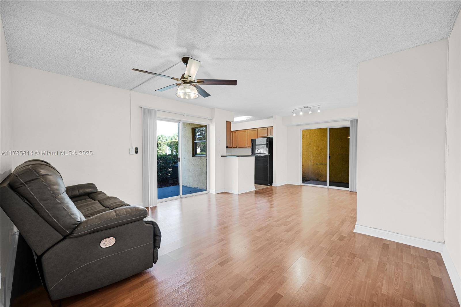 Tamarac, FL 33321,7640 Westwood Dr #404