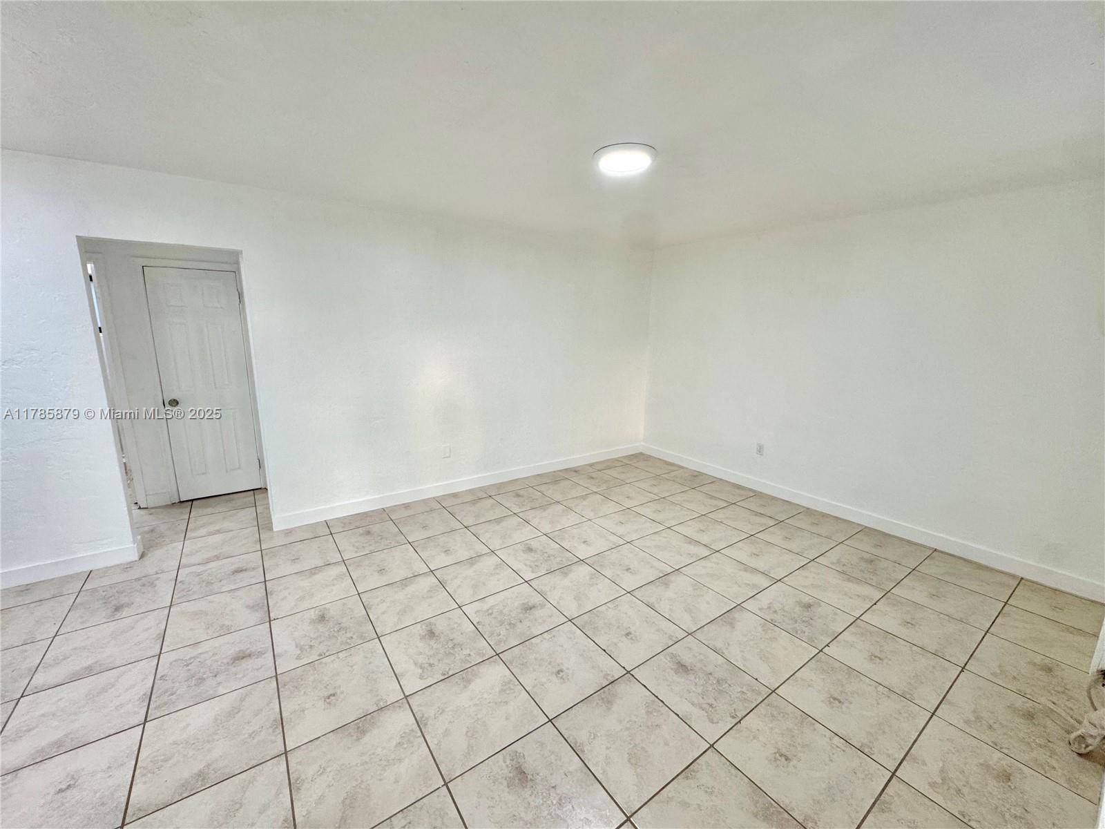 Miami, FL 33130,550 SW 10th St #6
