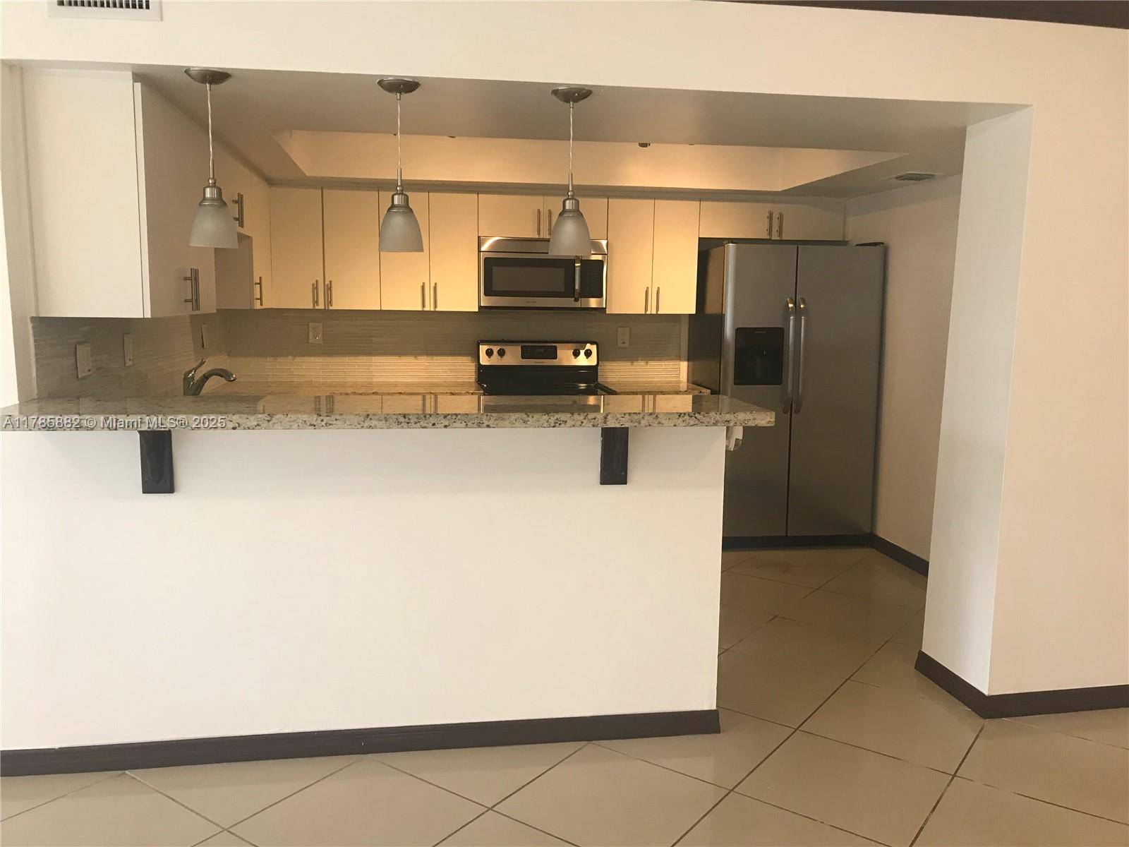 Hallandale Beach, FL 33009,800 Parkview Dr #102