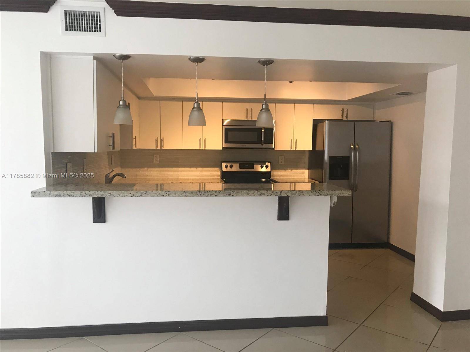 Hallandale Beach, FL 33009,800 Parkview Dr #102