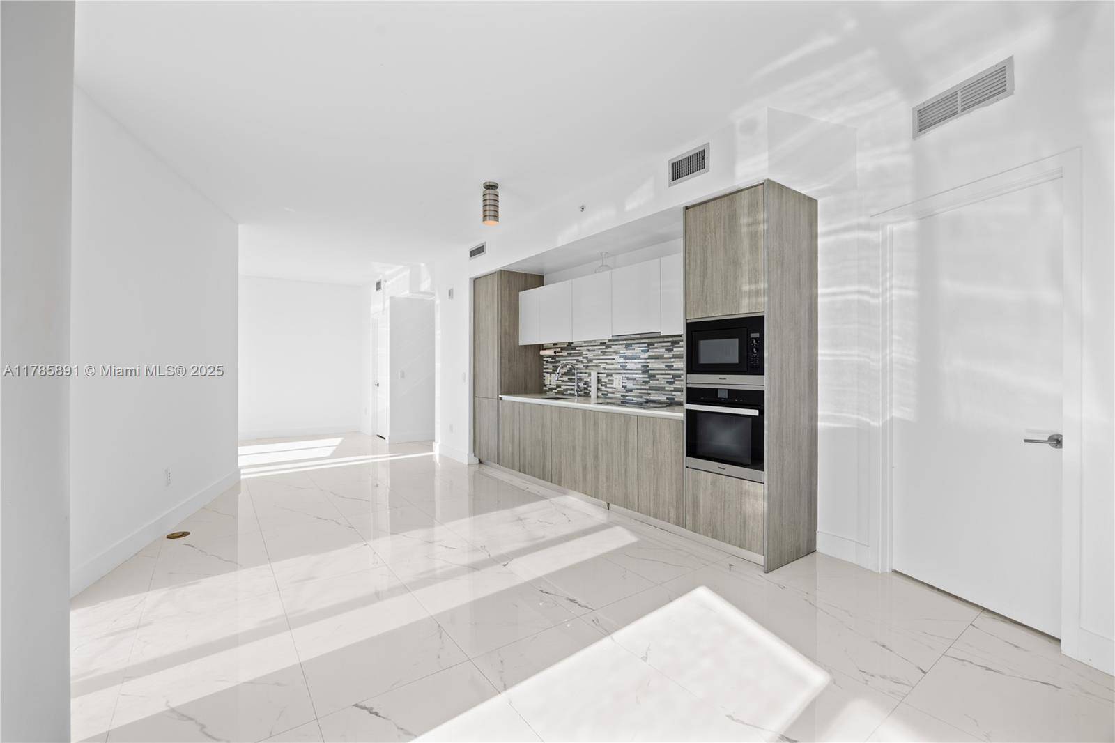 Miami, FL 33137,2900 NE 7th Ave #4009