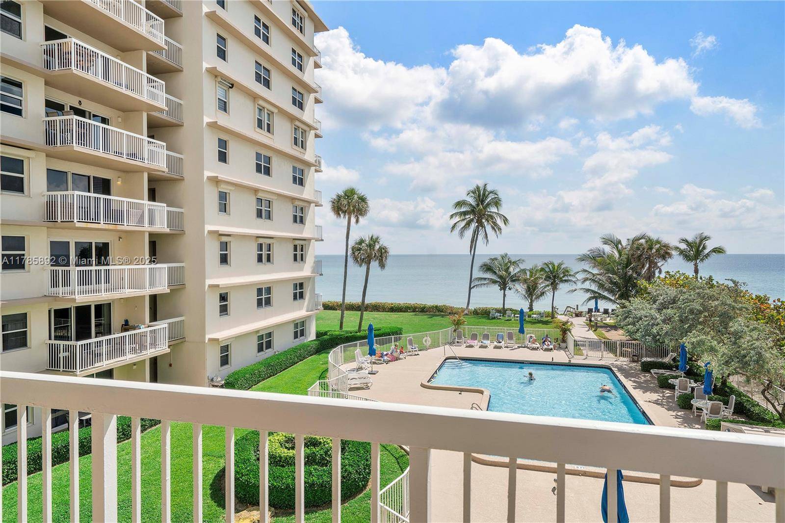 Hillsboro Beach, FL 33062,1069 Hillsboro Mile #308