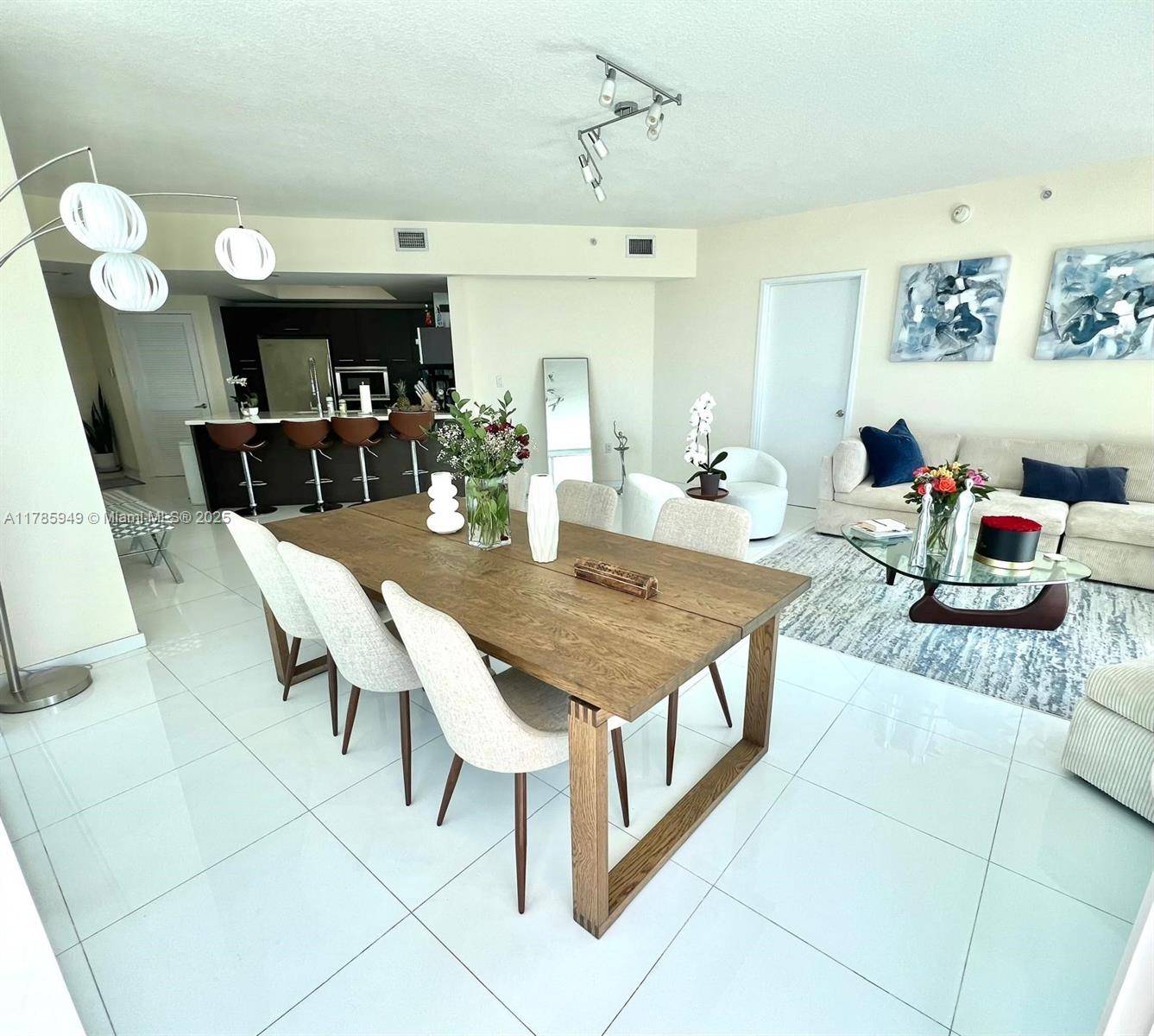 Sunny Isles Beach, FL 33160,250 Sunny Isles Blvd #3-PH4