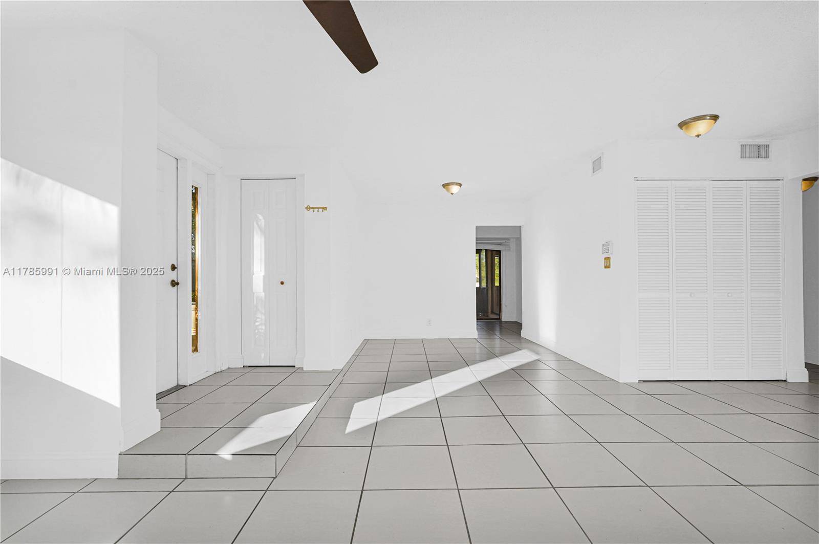 Plantation, FL 33324,238 Wimbledon Lake Dr #238