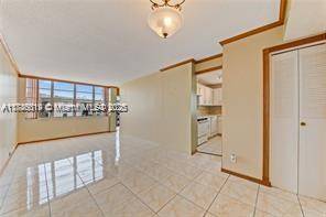 North Miami Beach, FL 33162,2025 NE 164th St #904