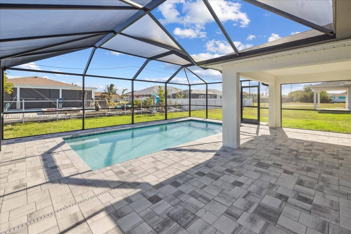 Cape Coral, FL 33909,1909 NE 2nd AVE