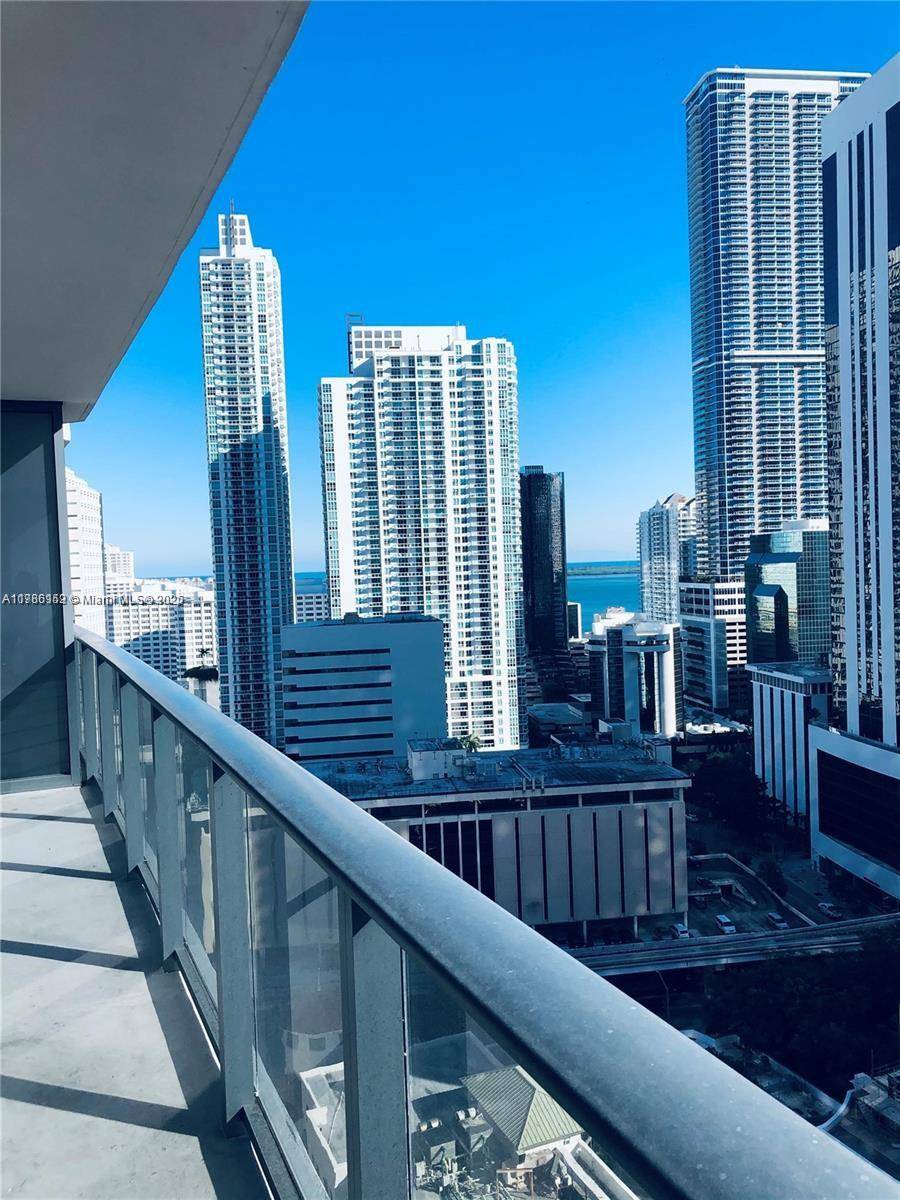 Miami, FL 33130,45 SW 9th St #2004