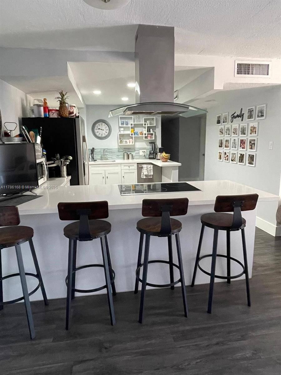 Miami, FL 33183,13700 SW 62nd St #213