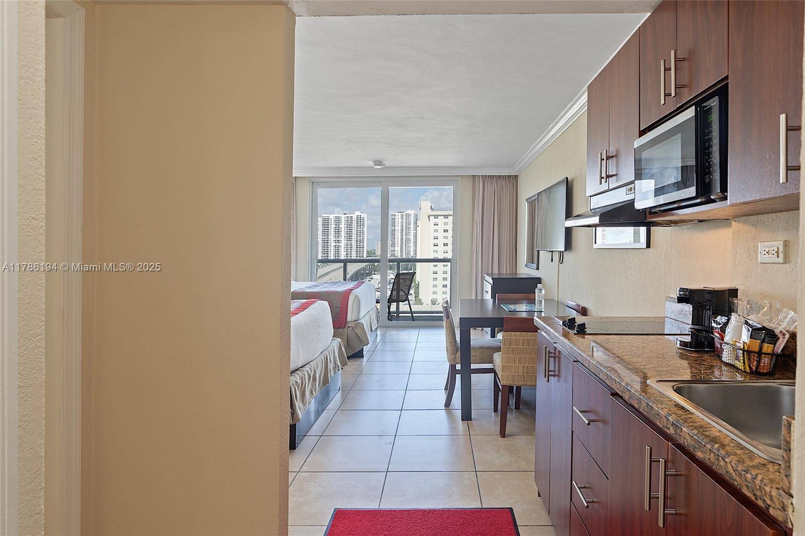Sunny Isles Beach, FL 33160,19201 Collins Ave. #1034