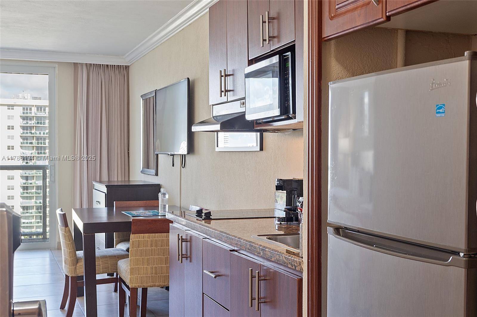 Sunny Isles Beach, FL 33160,19201 Collins Ave. #1034