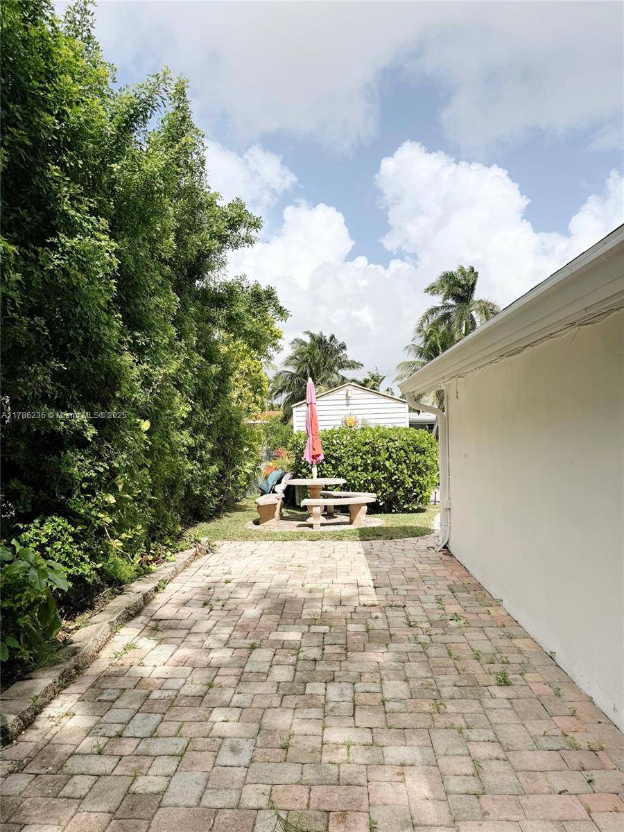 Hollywood, FL 33019,1163 Johnson St
